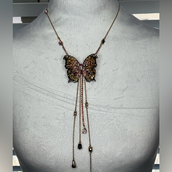 Betsey Johnson Jewelry - NWT Betsey Johnson Gold and Pink Bead & Butterfly Lariat Necklace